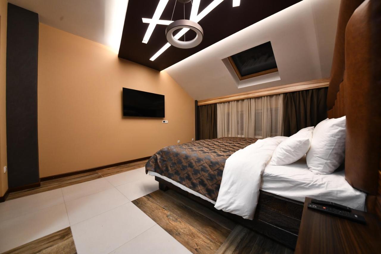 Hotel Havana Лозница Екстериор снимка