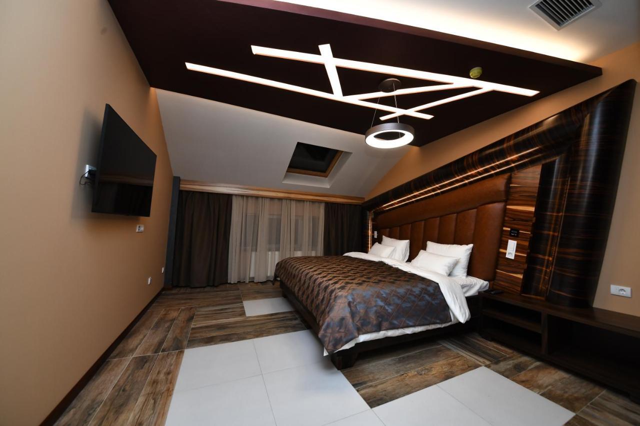 Hotel Havana Лозница Екстериор снимка