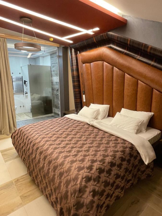 Hotel Havana Лозница Екстериор снимка