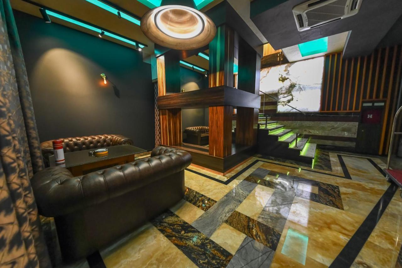 Hotel Havana Лозница Екстериор снимка