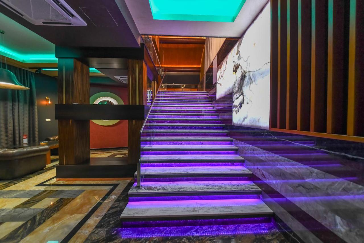 Hotel Havana Лозница Екстериор снимка