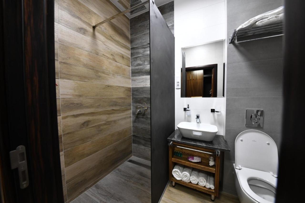 Hotel Havana Лозница Екстериор снимка