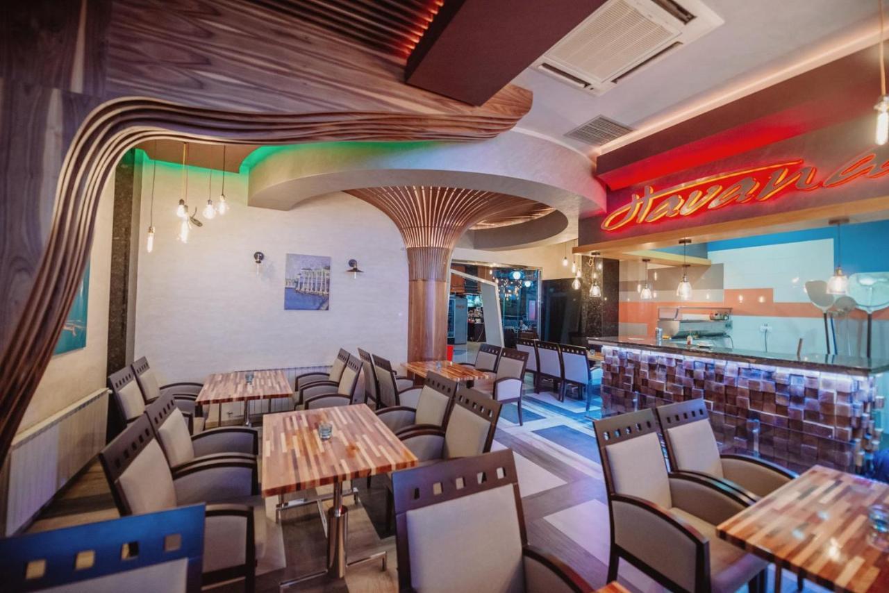 Hotel Havana Лозница Екстериор снимка